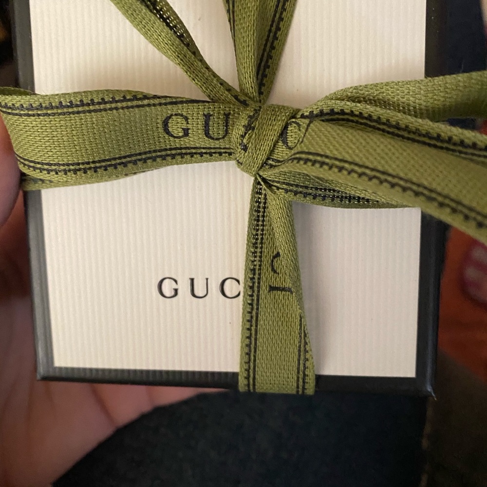 GUCCI IS ONE OF MY FAVORITE BRANDS FOR SHOES 🛍